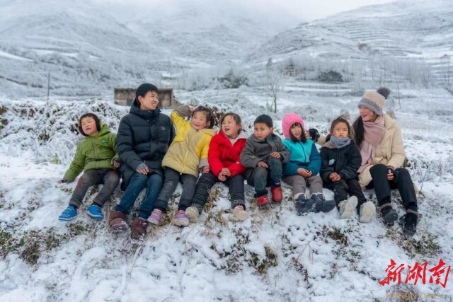 超甜!这对山村支教夫妻回到家乡,却把希望的火种留在了远方……